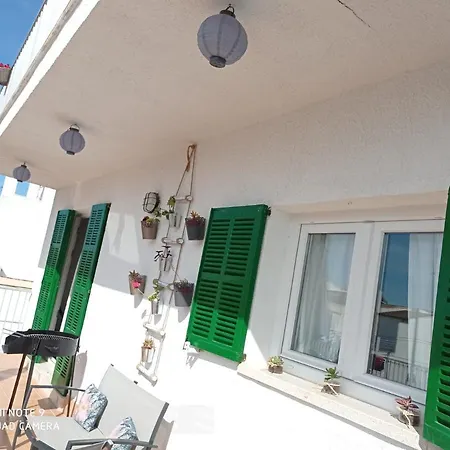 Fantastic, 100 Meters From The Beach Apartment *