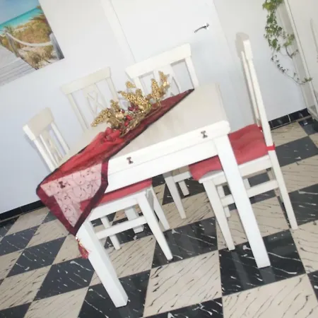 Fantastic, 100 Meters From The Beach Apartment *